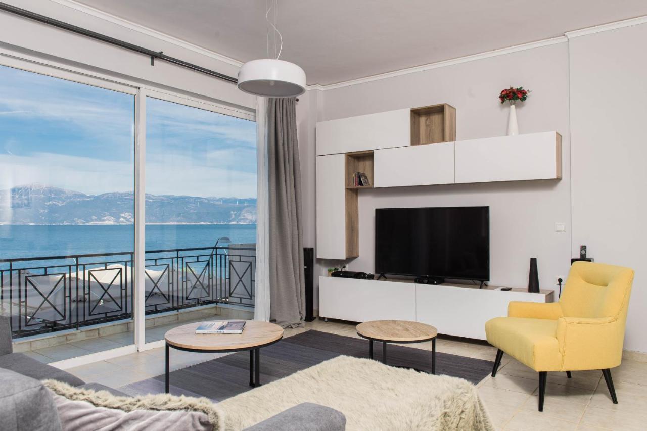 Nelion 01 - A Dream Apartment With Amazing View Aigio Dış mekan fotoğraf